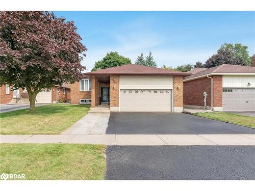 110 Chieftain Crescent, Barrie, ON - Outdoor With Facade