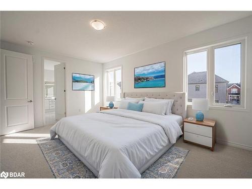 713 Mika Street, Innisfil, ON - Indoor Photo Showing Bedroom