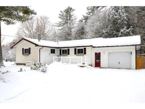 7573 Hwy 35, Kawartha Lakes, ON - Outdoor