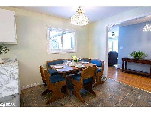 7573 Hwy 35, Kawartha Lakes, ON - Indoor Photo Showing Dining Room