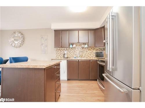 80-20 Mcconkey Crescent Crescent, Brantford, ON - Indoor Photo Showing Kitchen