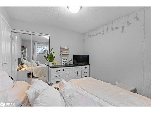 243 Mclellan Court, Kingston, ON - Indoor Photo Showing Bedroom