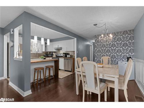 243 Mclellan Court, Kingston, ON - Indoor Photo Showing Dining Room