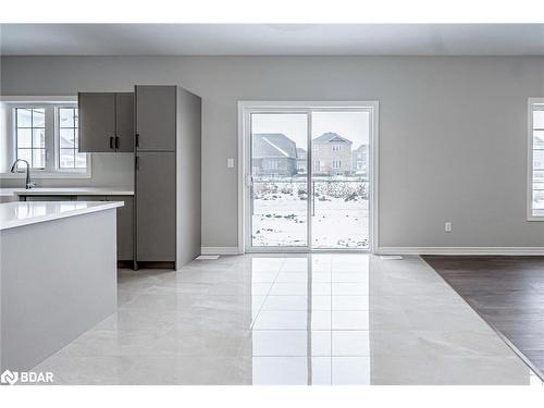 240 Springfield Cres, Stayner, ON - Indoor Photo Showing Kitchen