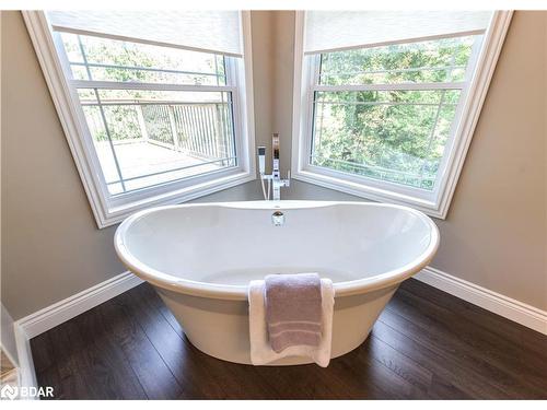 2517 Norton Road, Washago, ON - Indoor Photo Showing Bathroom