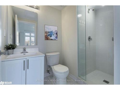 108-1565 Rose Way, Milton, ON - Indoor Photo Showing Bathroom