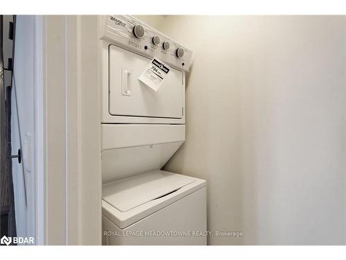 108-1565 Rose Way, Milton, ON - Indoor Photo Showing Laundry Room