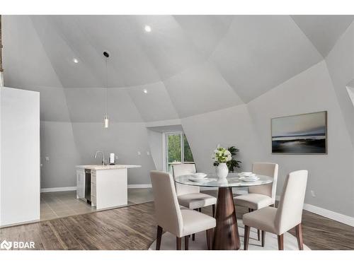 47 Campbell Avenue, Oro-Medonte, ON - Indoor Photo Showing Dining Room