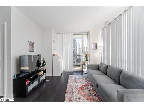 1212-5033 Four Springs Avenue, Mississauga, ON - Indoor Photo Showing Living Room