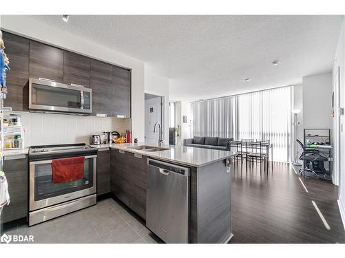 1212-5033 Four Springs Avenue, Mississauga, ON - Indoor Photo Showing Kitchen With Stainless Steel Kitchen With Double Sink With Upgraded Kitchen