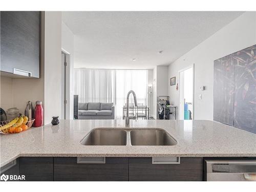 1212-5033 Four Springs Avenue, Mississauga, ON - Indoor Photo Showing Kitchen With Double Sink