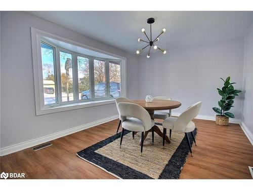 327 Delia Street, Orillia, ON - Indoor Photo Showing Dining Room