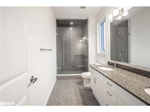 34 Betterridge Trail, Barrie, ON - Indoor Photo Showing Bathroom