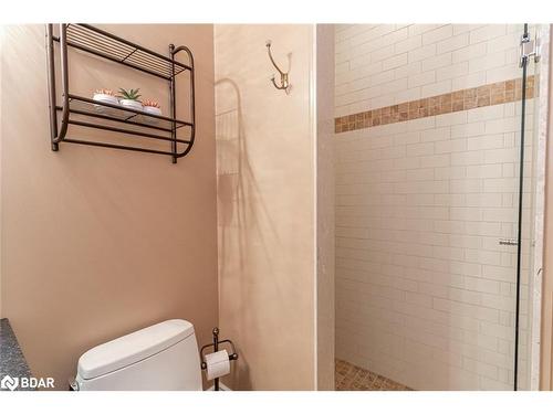 604-80 Orchard Point Road, Orillia, ON - Indoor Photo Showing Bathroom