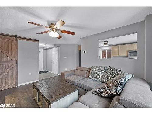 73 Srigley Street, Barrie, ON - Indoor Photo Showing Living Room