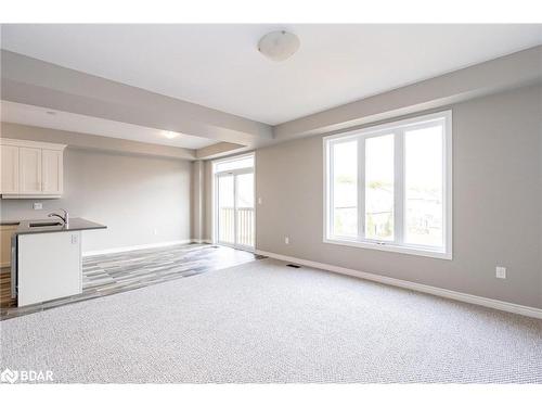 1052 Wright Drive, Midland, ON - Indoor Photo Showing Other Room