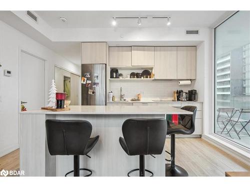 2104-20 Tubman Avenue, Toronto, ON - Indoor Photo Showing Kitchen With Upgraded Kitchen