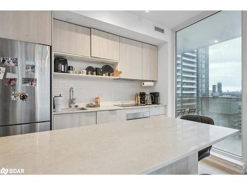 2104-20 Tubman Avenue, Toronto, ON - Indoor Photo Showing Kitchen With Upgraded Kitchen