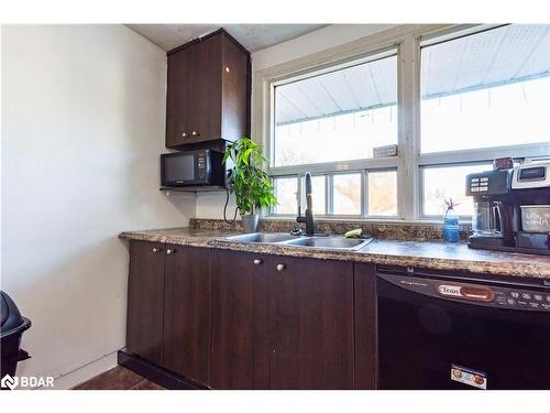 81 Store Street, Quinte West, ON - Indoor Photo Showing Kitchen With Double Sink