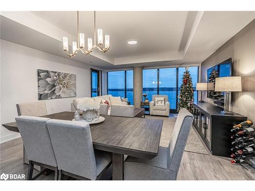 607-185 Dunlop Street East, Barrie, ON - Indoor Photo Showing Dining Room