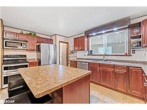 344 Victoria Street E, Alliston, ON - Indoor Photo Showing Kitchen