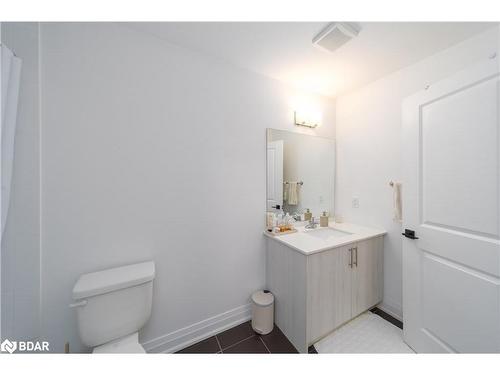 137 Turnberry Lane, Barrie, ON - Indoor Photo Showing Bathroom