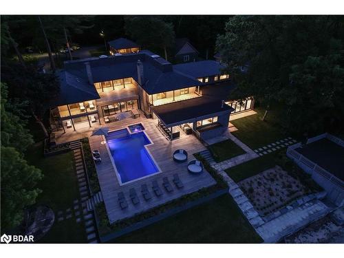 3211 Fleming Boulevard, Innisfil, ON - Outdoor With In Ground Pool