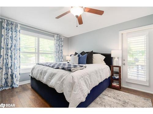 37 Mary Jane Road, Tiny, ON - Indoor Photo Showing Bedroom