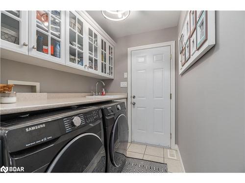 37 Mary Jane Road, Tiny, ON - Indoor Photo Showing Laundry Room