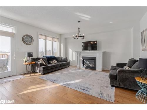 135 Jewel House Lane, Barrie, ON - Indoor Photo Showing Living Room With Fireplace