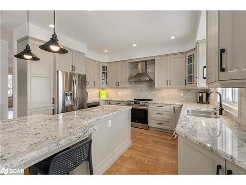 135 Jewel House Lane, Barrie, ON - Indoor Photo Showing Kitchen With Stainless Steel Kitchen With Double Sink With Upgraded Kitchen