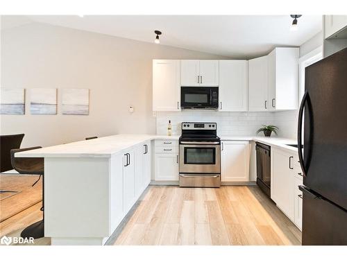 403-12 Dawson Drive, Collingwood, ON - Indoor Photo Showing Kitchen