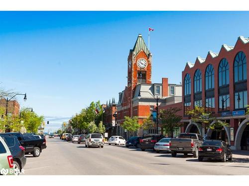 403-12 Dawson Drive, Collingwood, ON - Outdoor With Facade