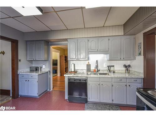 637 Gorham Street, Newmarket, ON - Indoor Photo Showing Kitchen