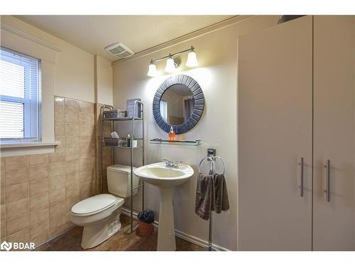 637 Gorham Street, Newmarket, ON - Indoor Photo Showing Bathroom