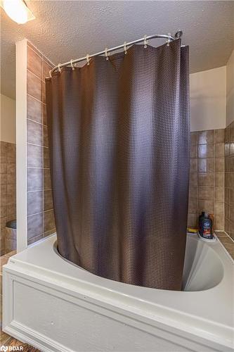 637 Gorham Street, Newmarket, ON - Indoor Photo Showing Bathroom