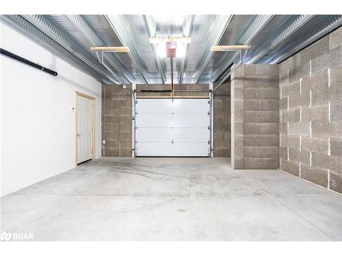 2576 Champlain Road, Tiny, ON - Indoor Photo Showing Garage