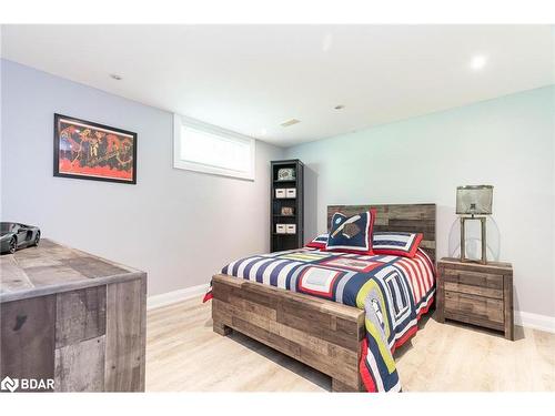 37 O'Donnell Court, Penetanguishene, ON - Indoor Photo Showing Bedroom