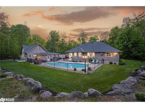 37 O'Donnell Court, Penetanguishene, ON - Outdoor With In Ground Pool With Backyard