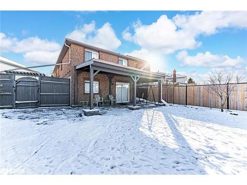 58 Laidlaw Drive, Barrie, ON - Outdoor