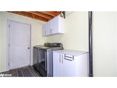 94 Churchland Drive, Barrie, ON - Indoor Photo Showing Laundry Room