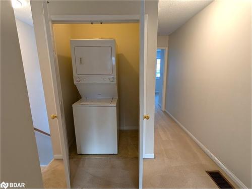 1 & 2-175 Stanley Street Street, Barrie, ON - Indoor Photo Showing Laundry Room