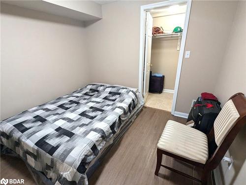 1 & 2-175 Stanley Street Street, Barrie, ON - Indoor Photo Showing Bedroom