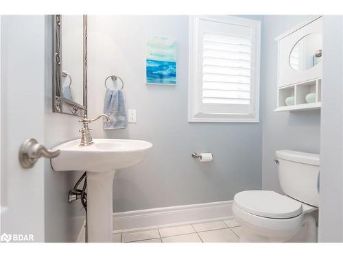 6 Orsi Court, Barrie, ON - Indoor Photo Showing Bathroom