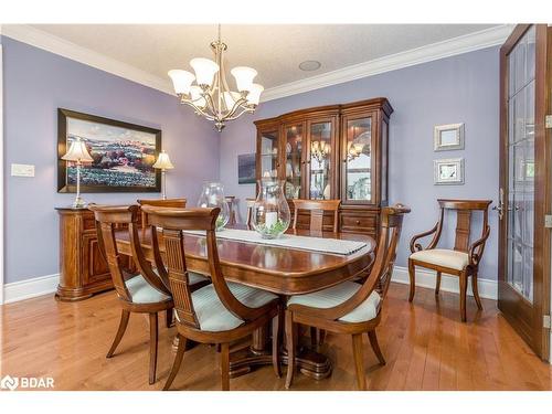 6 Orsi Court, Barrie, ON - Indoor Photo Showing Dining Room