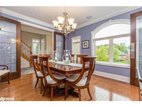 6 Orsi Court, Barrie, ON - Indoor Photo Showing Dining Room