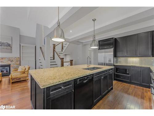 3-10 Invermara Court, Orillia, ON - Indoor Photo Showing Kitchen With Double Sink With Upgraded Kitchen