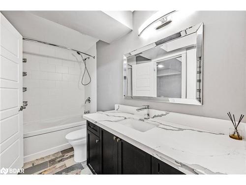 3-10 Invermara Court, Orillia, ON - Indoor Photo Showing Bathroom