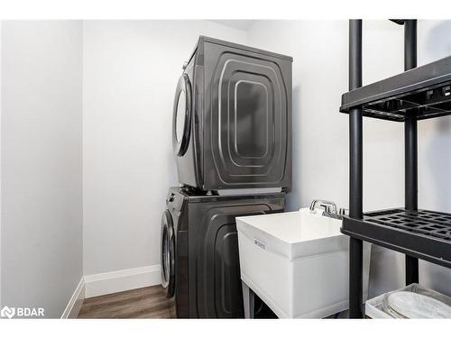 27 Leisure Court, Coldwater, ON - Indoor Photo Showing Laundry Room