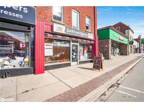 18 Queen Street W, Elmvale, ON 